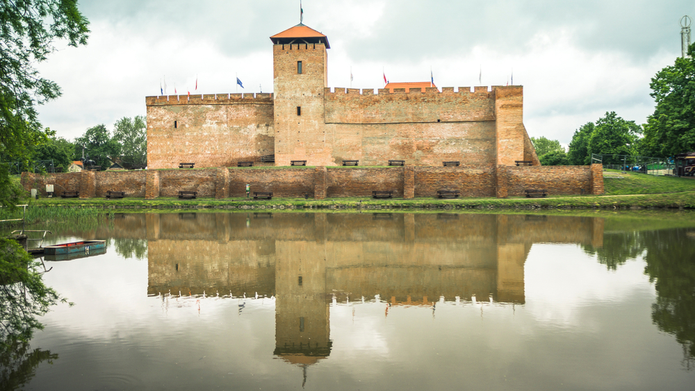 Magyarországom.hu - Kvízjáték - Mennyire ismered hazánk várait? - 5. kérdés: Melyik híres várunk látható a képen? - Siroki vár, Gyulai vár, Sümegi vár