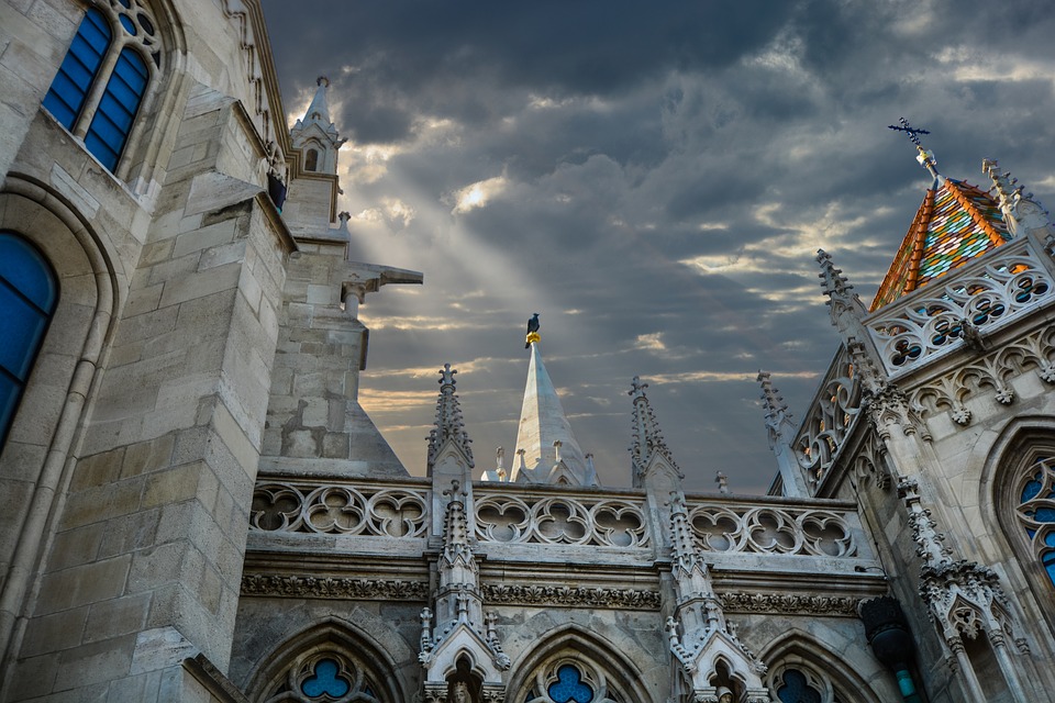 A <a class="autolinkeles" title="budai vár" href="https://www.magyarorszagom.hu/budai-var.html">budai Vár</a>negyed sokkal több, mint történelmi látványosság A Várnegyed sötét múltja: bűnügyek Budán
