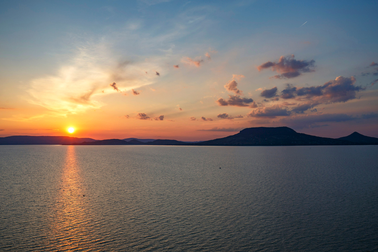 Mindenkit vár a Balaton