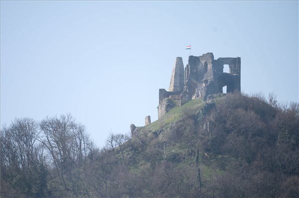 Somlói Vár átadása Somló Vár megújult