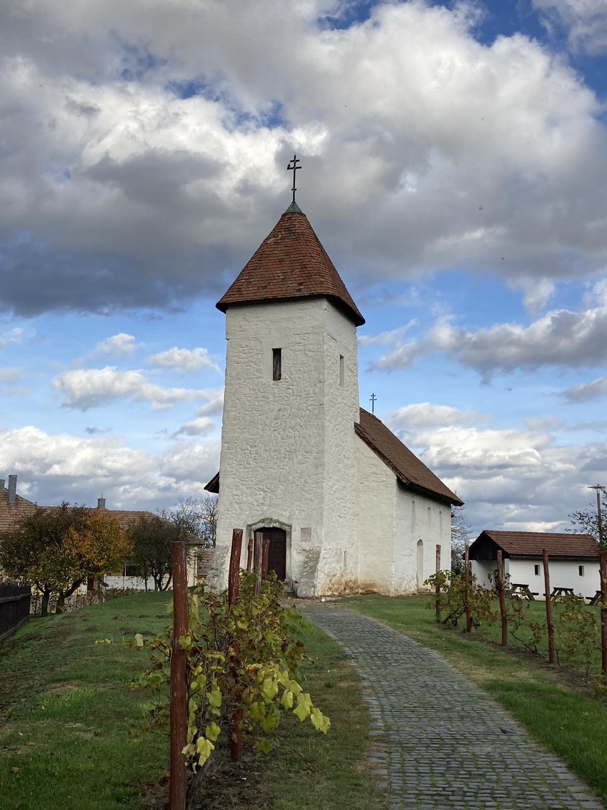 Hévízgyörki Öregtemplom hazánk legidősebb temploma Hévízgyörki Öregtemplom  felfedezése: Hévízgyörki Öregtemplom megközelítése