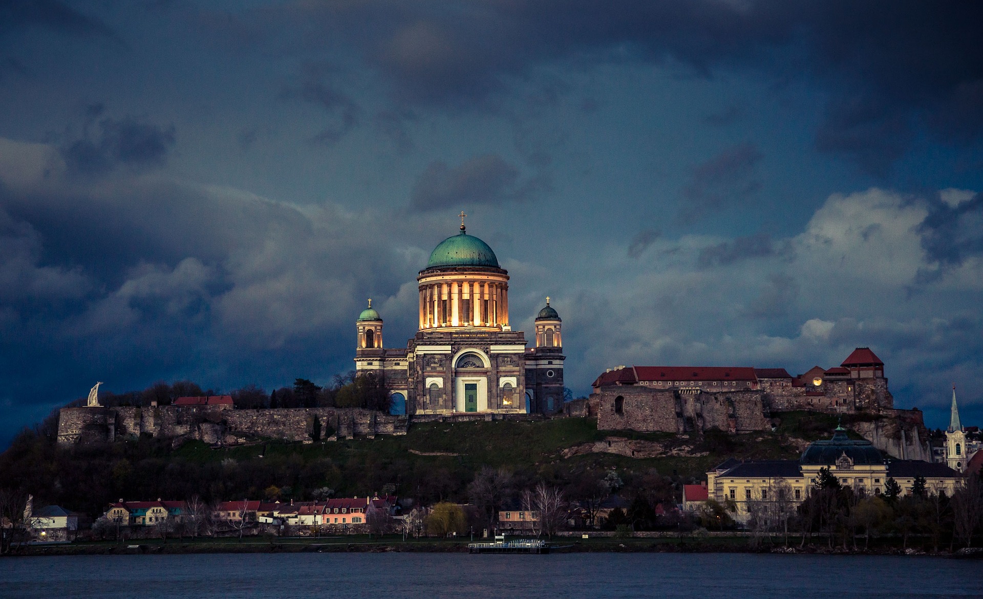 Esztergom Kirándulás Budapest mellett: Esztergom