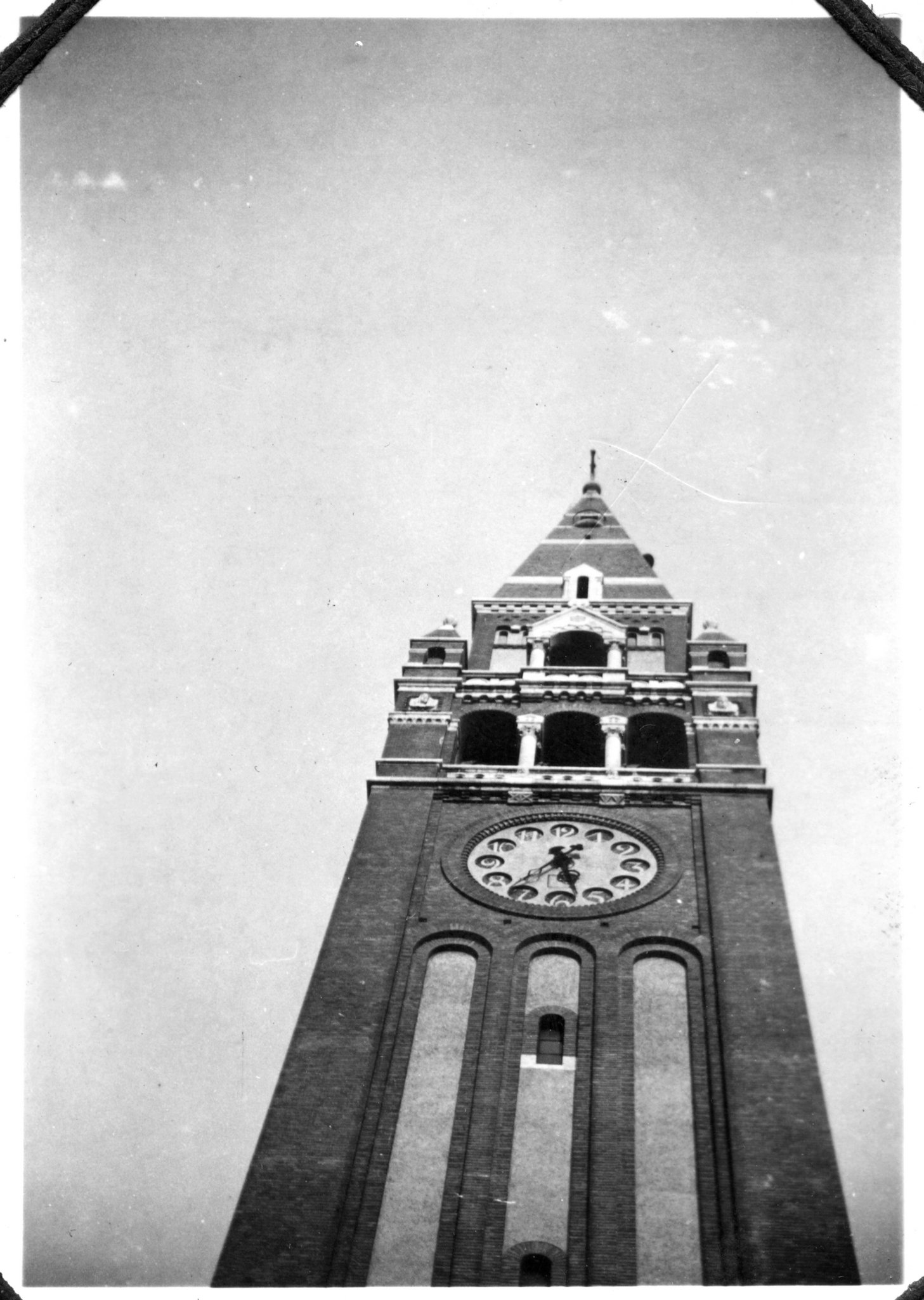 A szegedi Fogadalmi templom tornya 1935-ben. 77762 Fotó Fortepan  Plesovszki Ákos