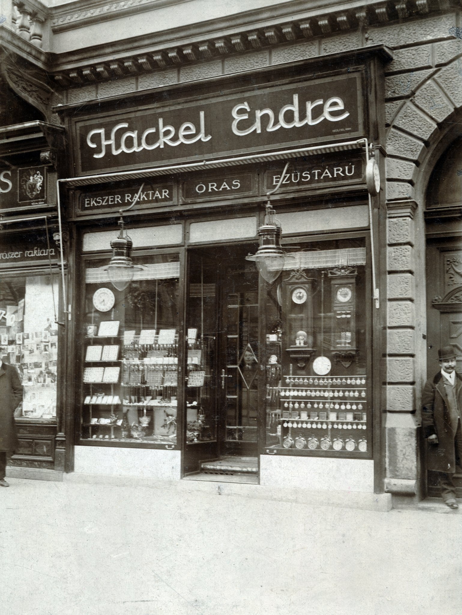 Hackel Endre órás üzlete a Ferenc körúton 1911-ben. 224557 Fotó Fortepan  Kovács Györgyi
