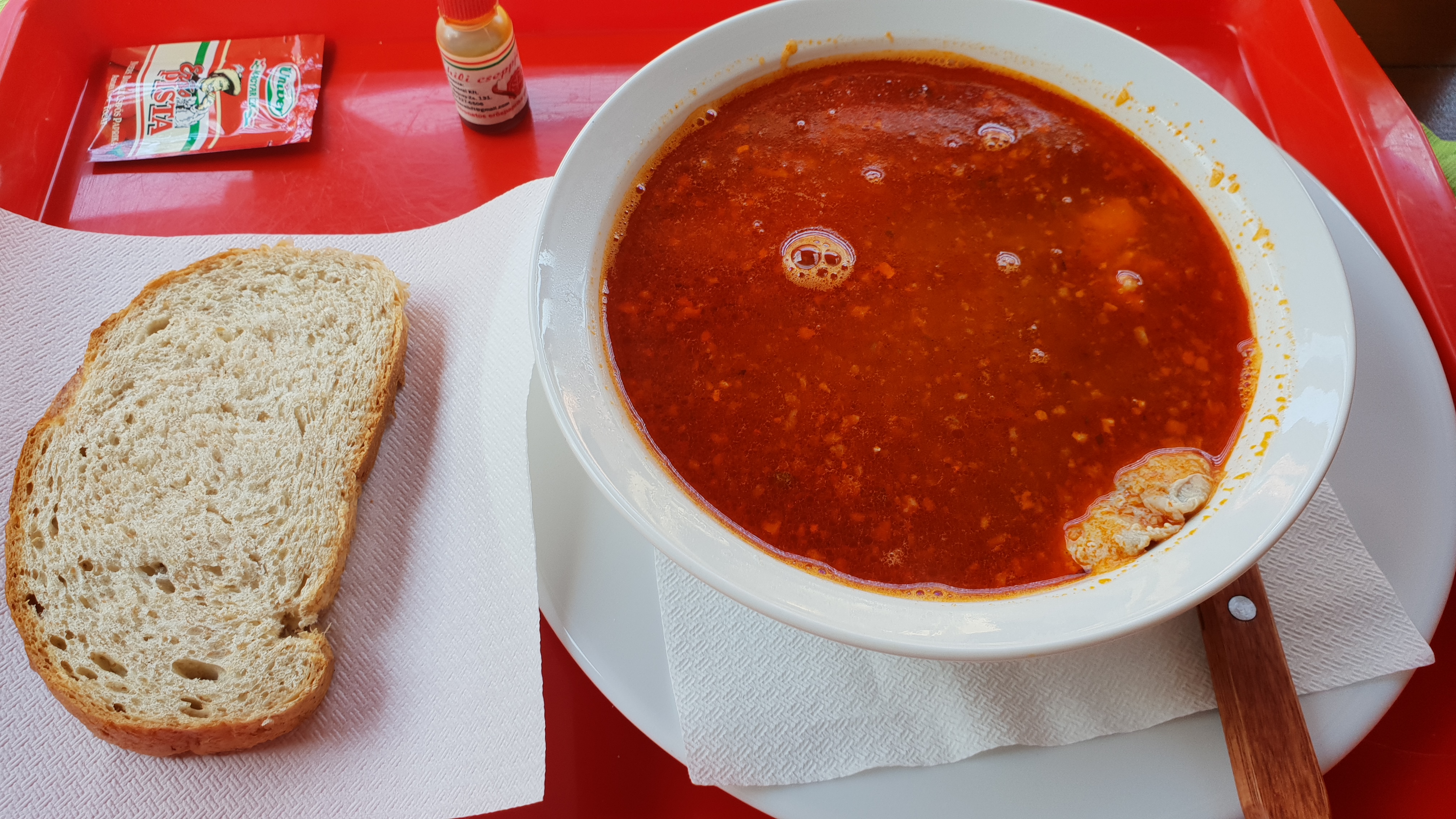 Fogas büfé halászlé